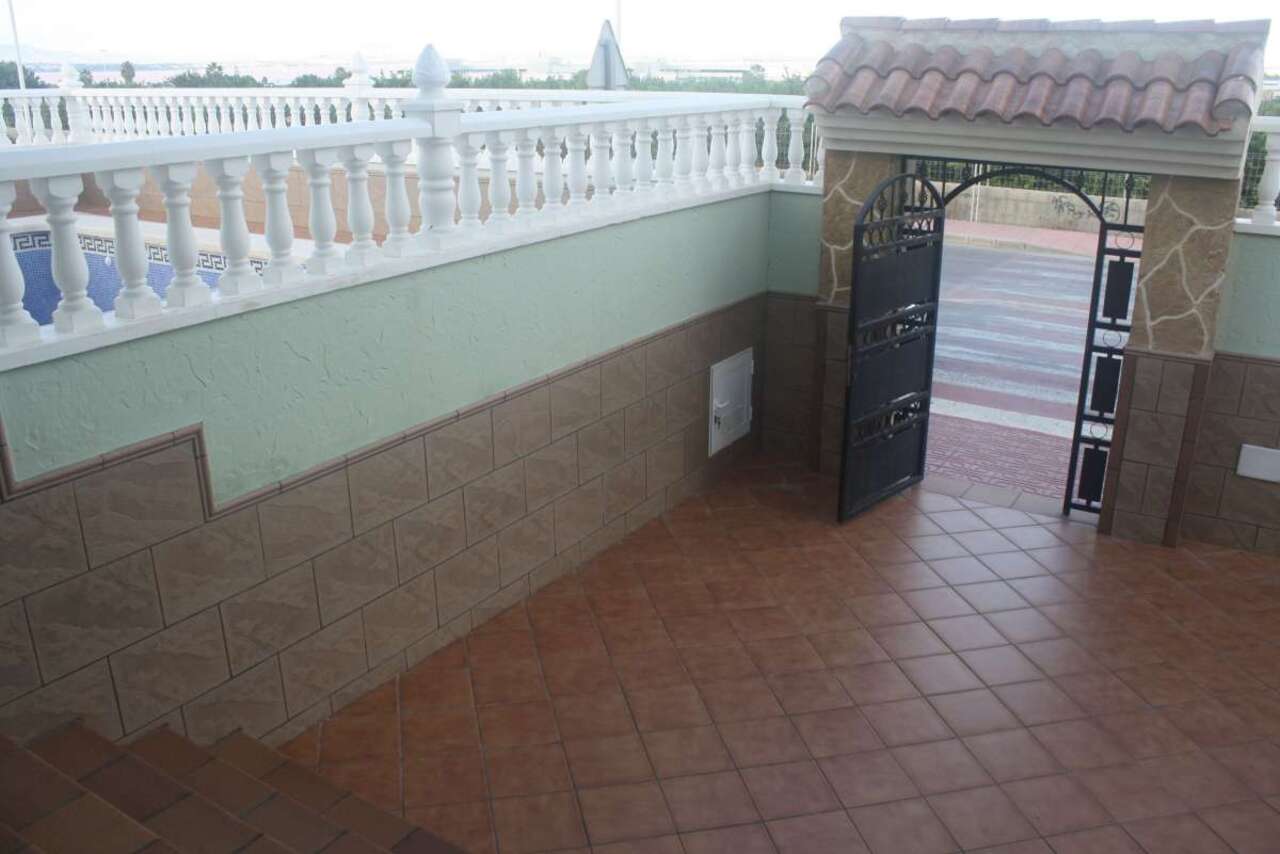 3 Bed, 4 Bath, HouseFor Sale, Torrevieja, Alicante