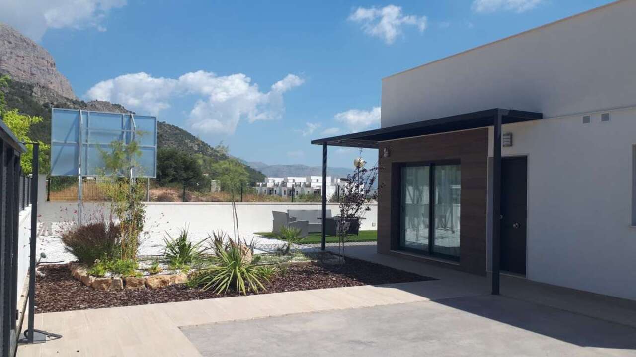 3 Bed, 2 Bath, HouseFor Sale, Polop, Alicante 3 Bed, 2 Bath, HouseFor Sale, Polop, Alicante