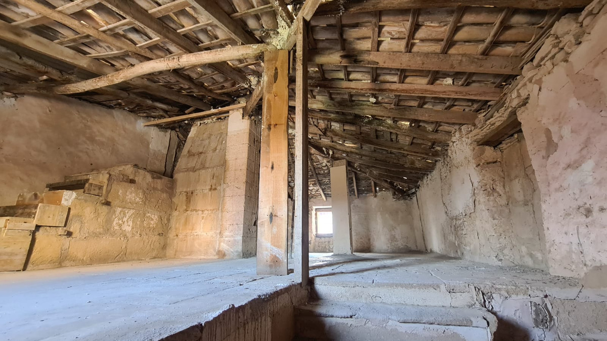 4 Bed, 2 Bath, HouseFor Sale, Santa Margalida, Islas Baleares