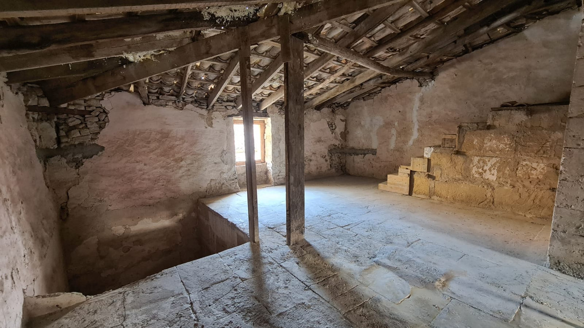 4 Bed, 2 Bath, HouseFor Sale, Santa Margalida, Islas Baleares