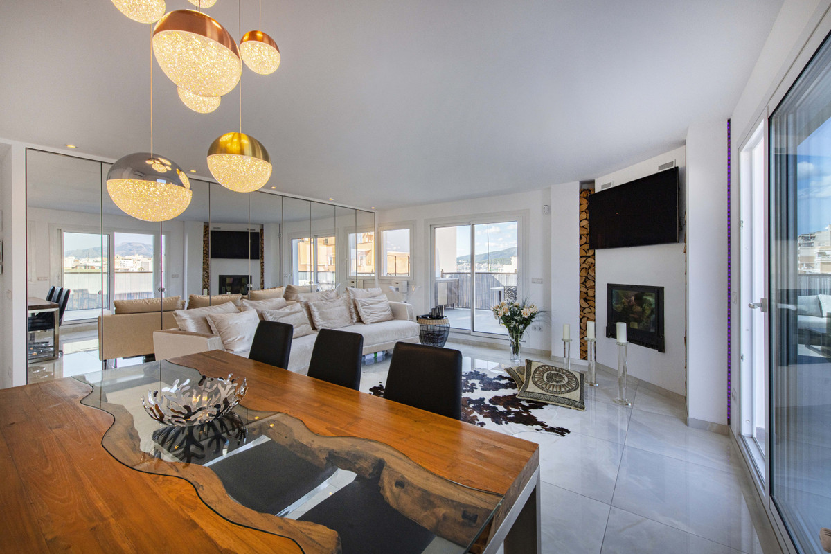 3 Bed, 2 Bath, ApartmentFor Sale, Palma de Mallorca, Islas Baleares