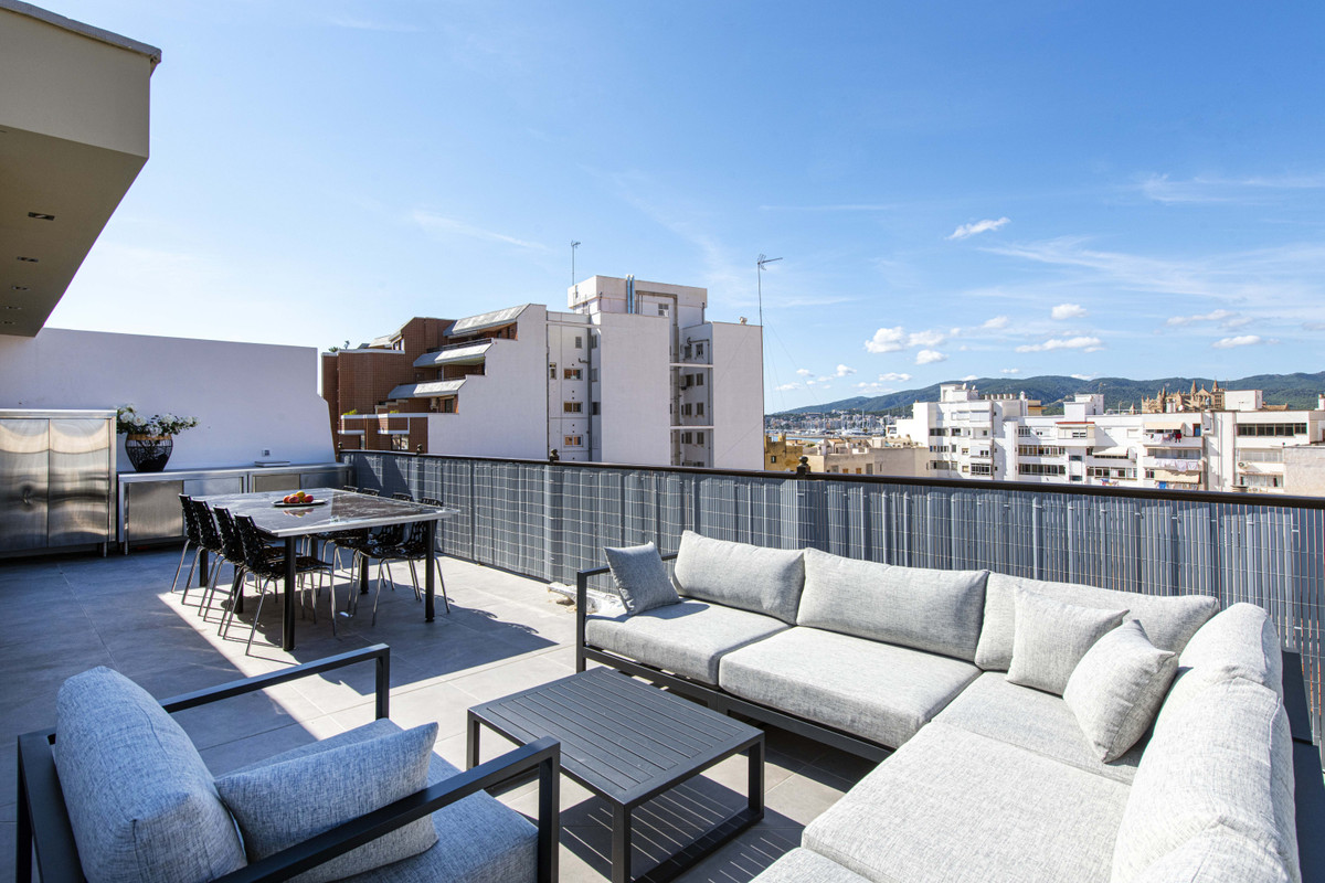 3 Bed, 2 Bath, ApartmentFor Sale, Palma de Mallorca, Islas Baleares