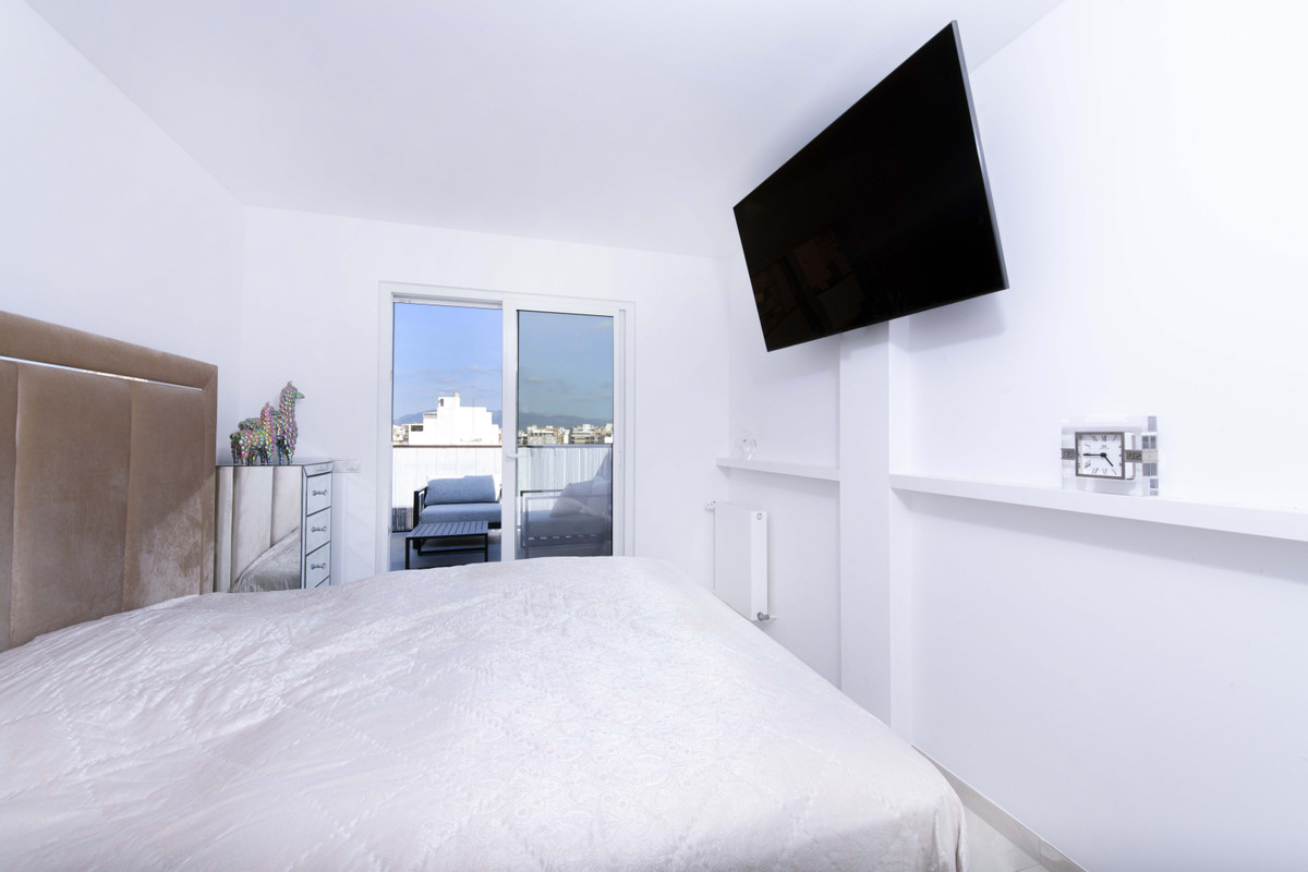 3 Bed, 2 Bath, ApartmentFor Sale, Palma de Mallorca, Islas Baleares