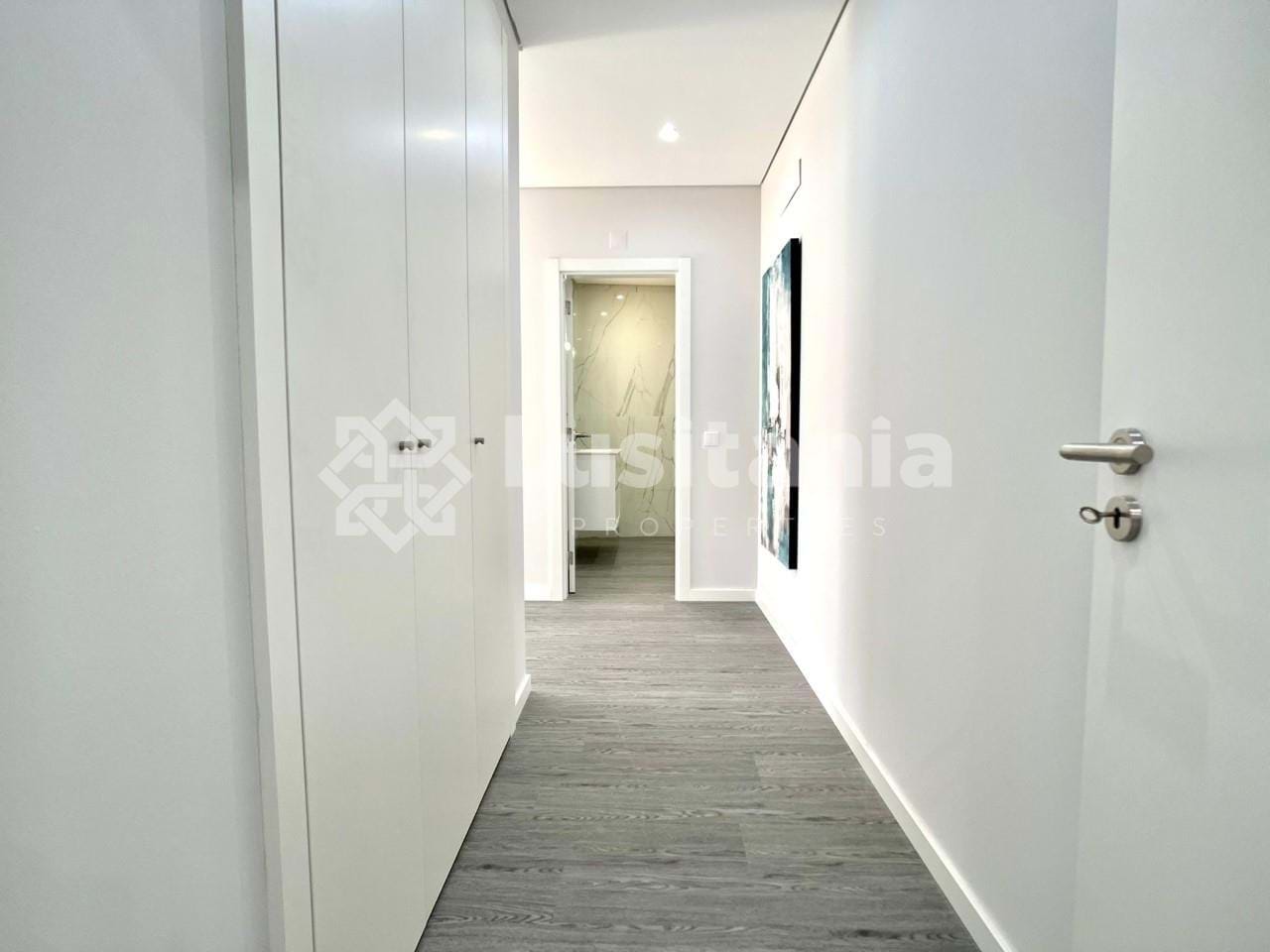 3 Bed, 2 Bath, ApartmentFor Sale, Olhão, Faro, 8700-146