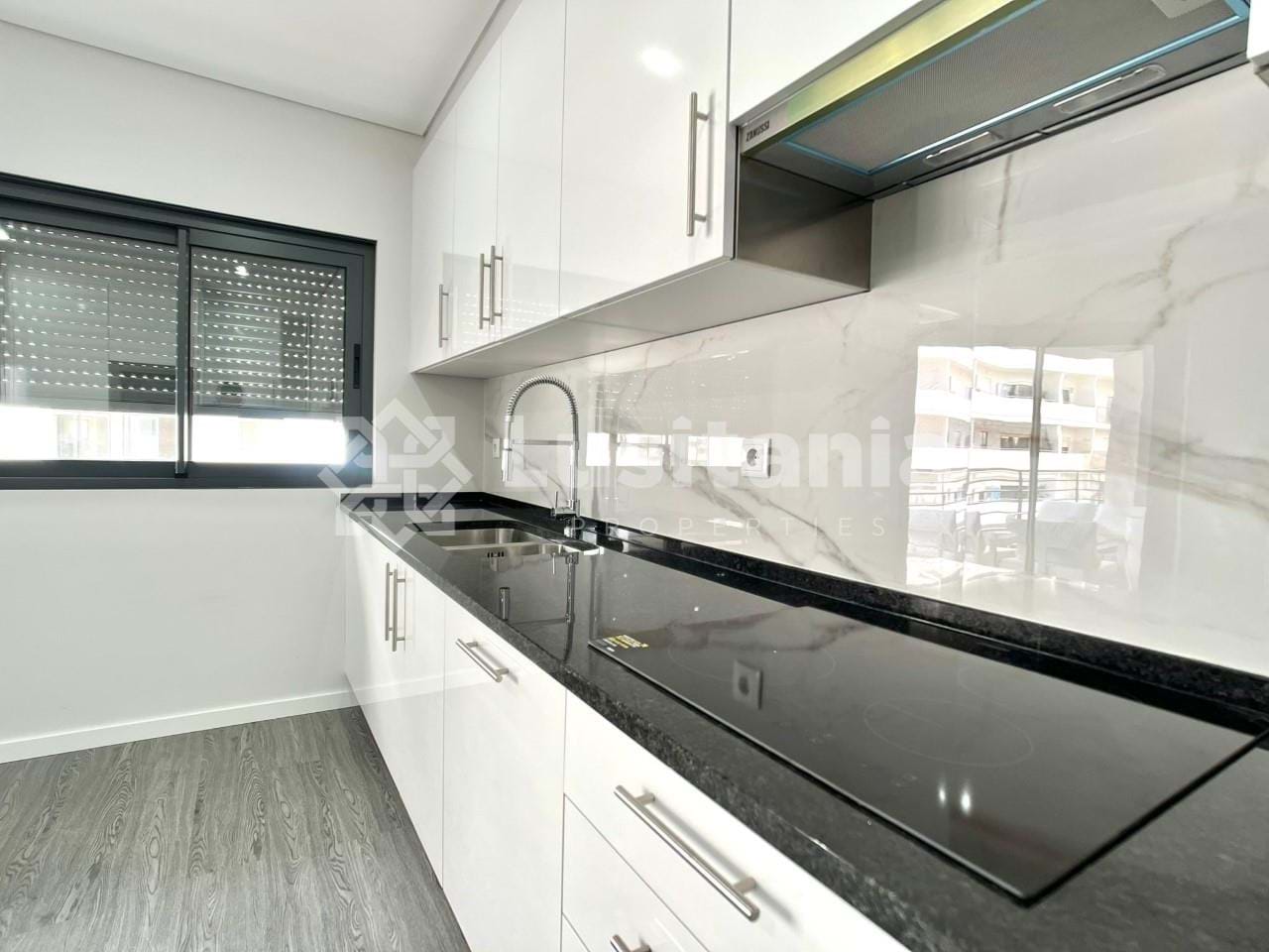 3 Bed, 2 Bath, ApartmentFor Sale, Olhão, Faro, 8700-146