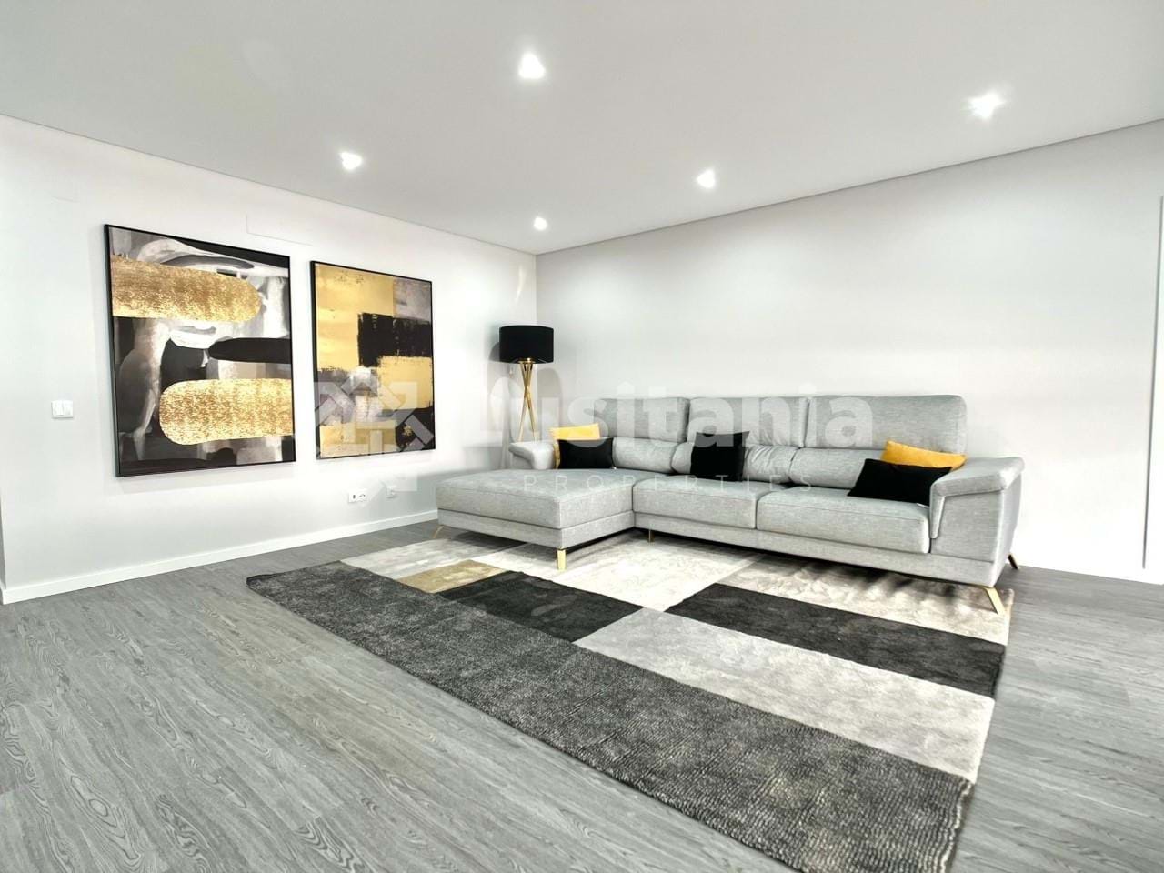 3 Bed, 2 Bath, ApartmentFor Sale, Olhão, Faro, 8700-146