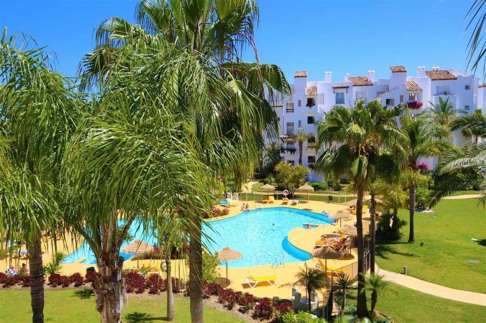 2 Bed, 2 Bath, ApartmentFor Sale, New Golden Mile, Malaga