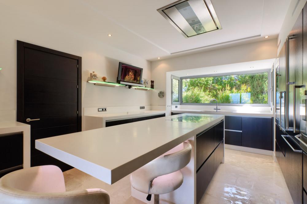 5 Bed, 5 Bath, HouseFor Sale, Benahavis, Malaga