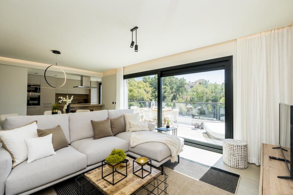 3 Bed, 2 Bath, ApartmentFor Sale, Nueva Andalucia, Malaga