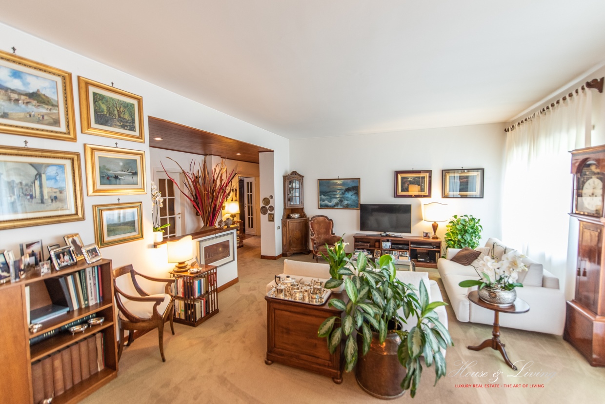 3 Bed, ApartmentFor Sale, Torino, Torino, Piemonte