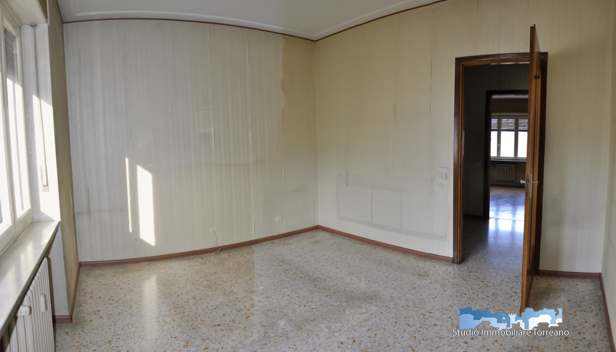 2 Bed, ApartmentFor Sale, Ivrea, Torino, Piemonte