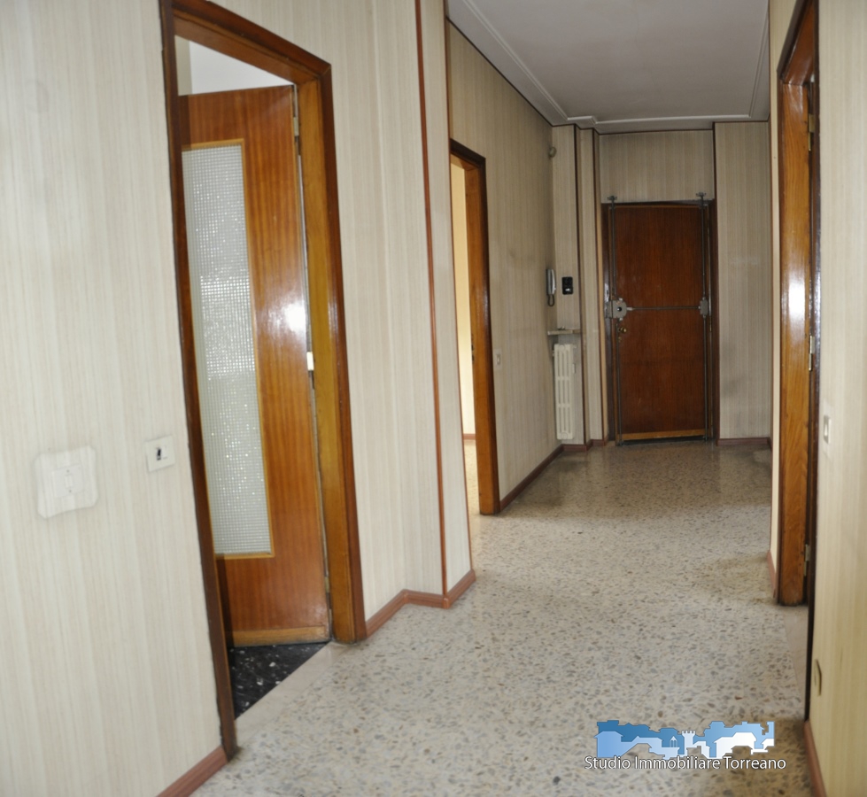 2 Bed, ApartmentFor Sale, Ivrea, Torino, Piemonte