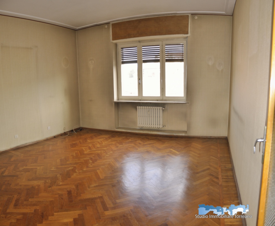 2 Bed, ApartmentFor Sale, Ivrea, Torino, Piemonte