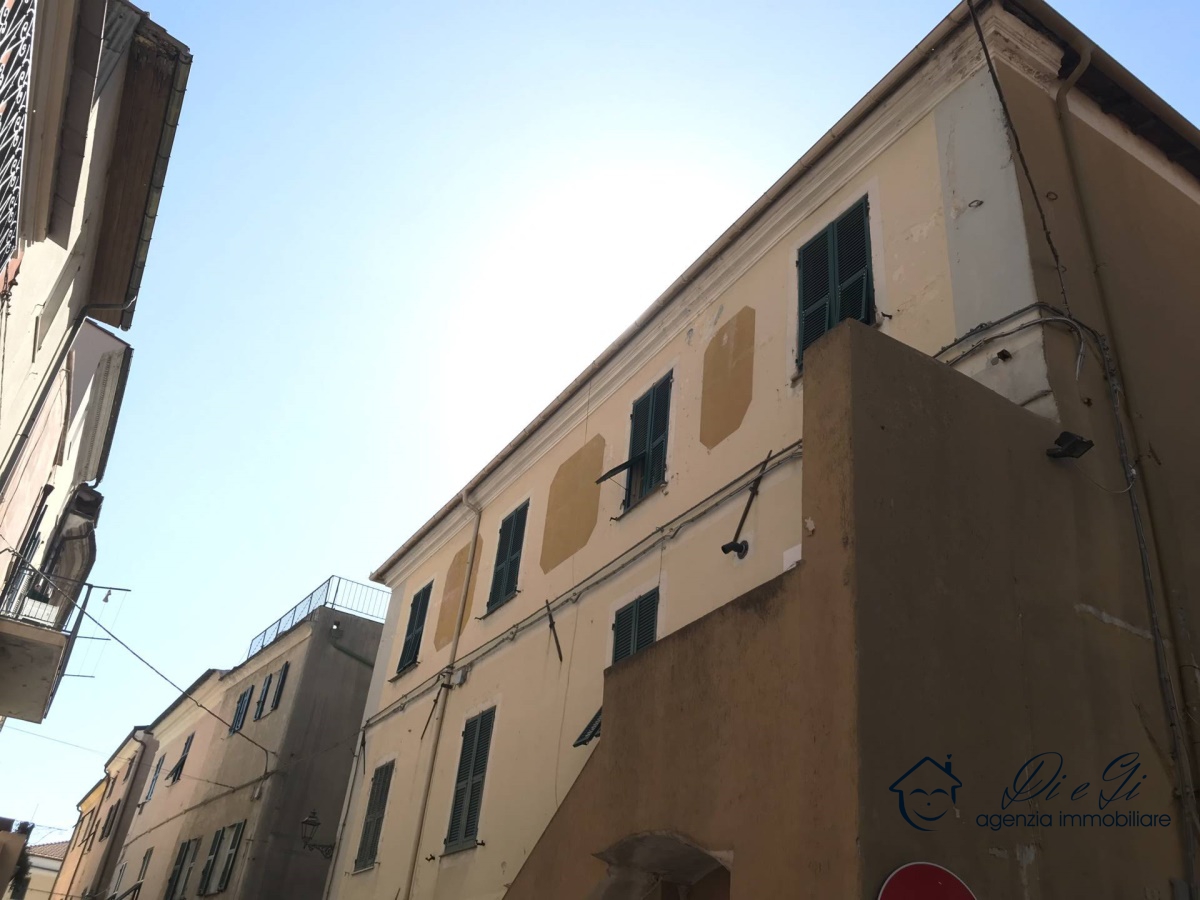 7 Bed, HouseFor Sale, Cisano sul Neva, Savona, Liguria