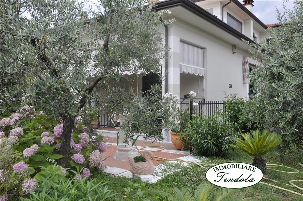 2 Bed, HouseFor Sale, Toscana