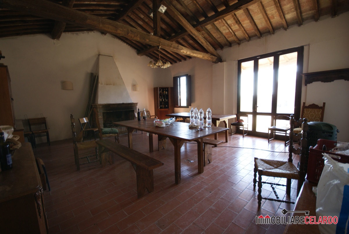 HouseFor Sale, Firenze, Firenze, Toscana HouseFor Sale, Firenze, Firenze, Toscana