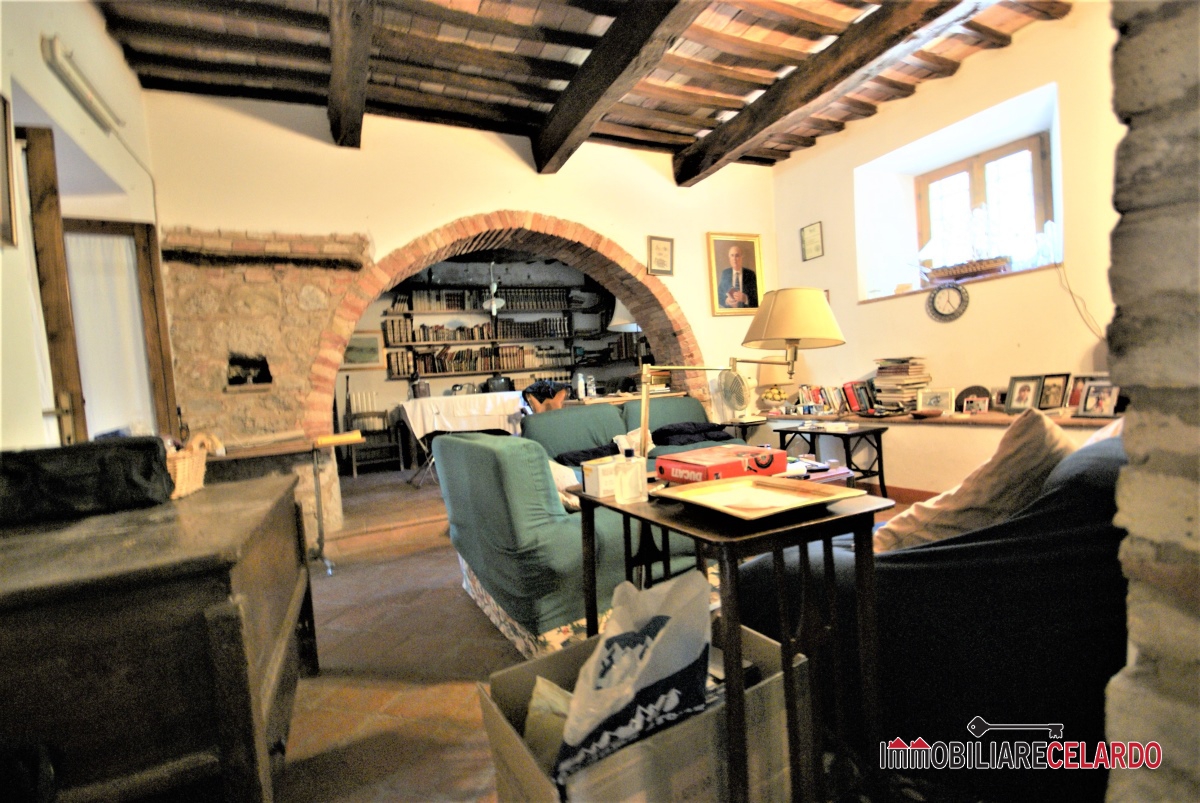HouseFor Sale, Siena, Toscana HouseFor Sale, Siena, Toscana