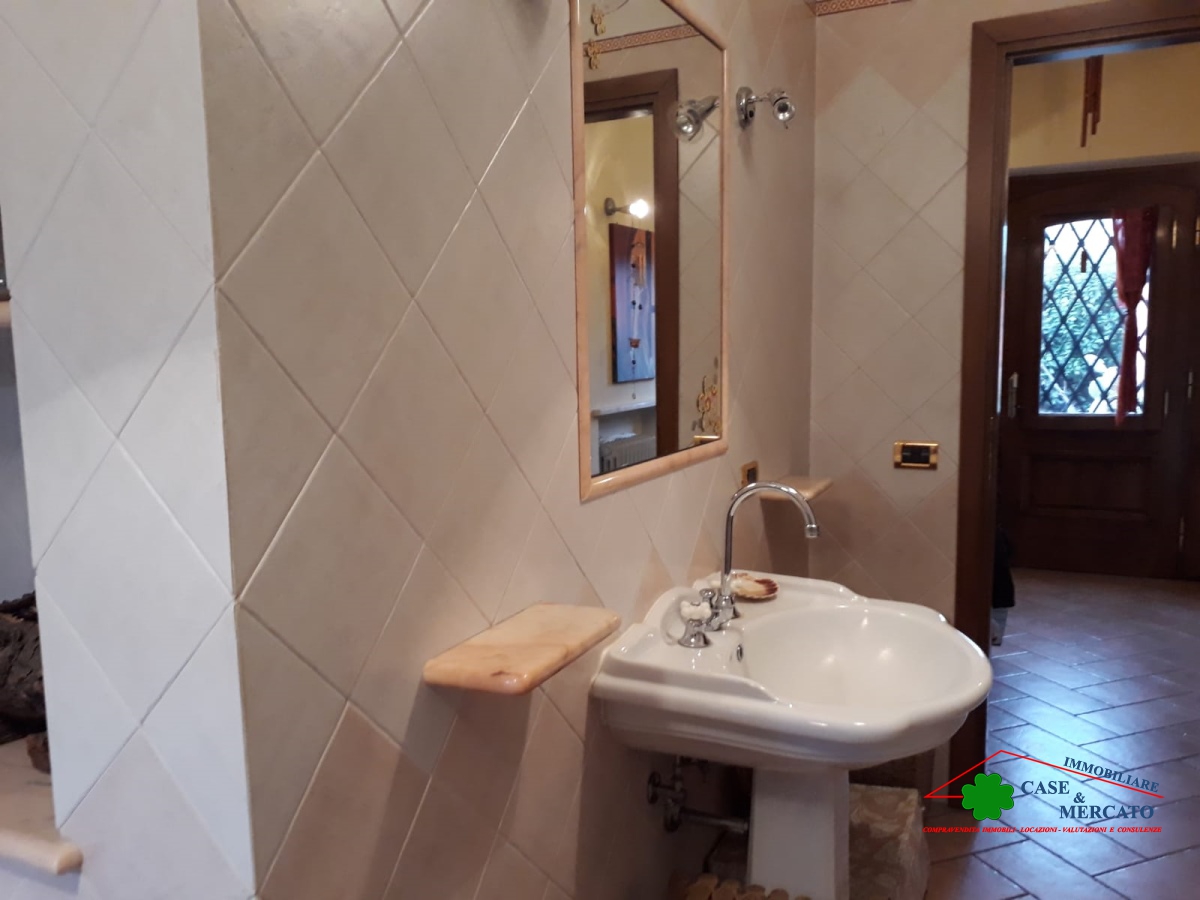 5 Bed, HouseFor Sale, Montecarlo, Lucca, Toscana
