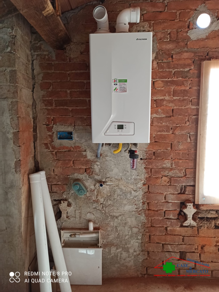 2 Bed, ApartmentFor Sale, San Salvatore, Lucca, Toscana