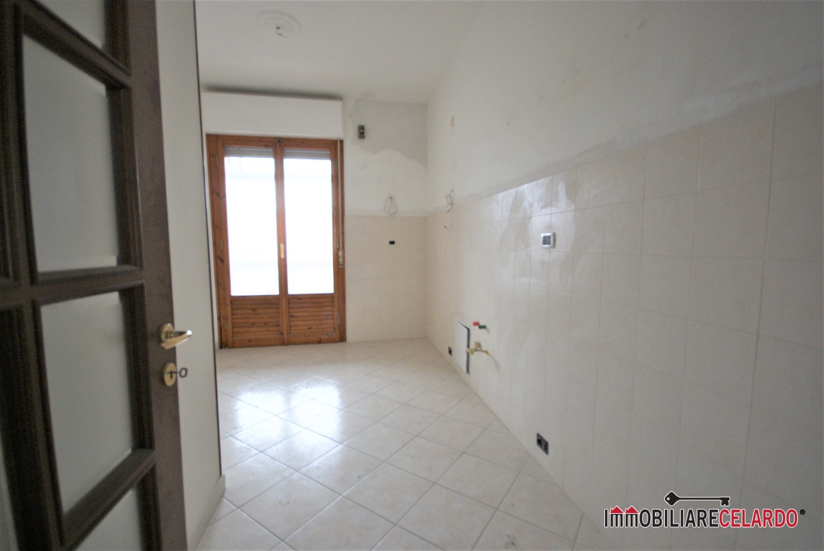 2 Bed, ApartmentFor Sale, Poggibonsi, Siena, Toscana