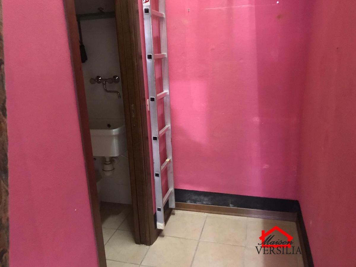 Commercial Property, For Sale