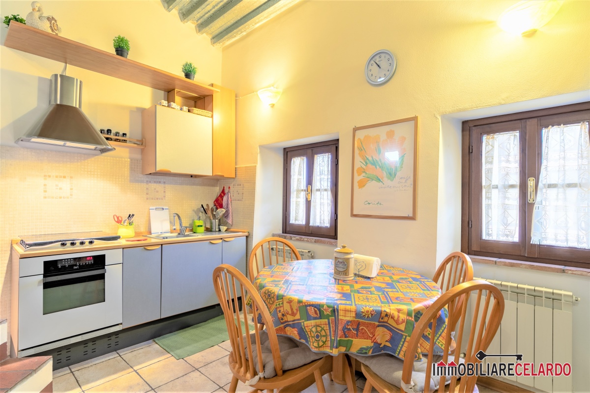 3 Bed, ApartmentFor Sale, Siena, Toscana
