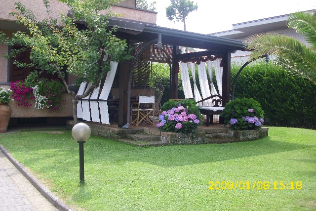 2 Bed, HouseFor Sale, Marina di Massa, Toscana