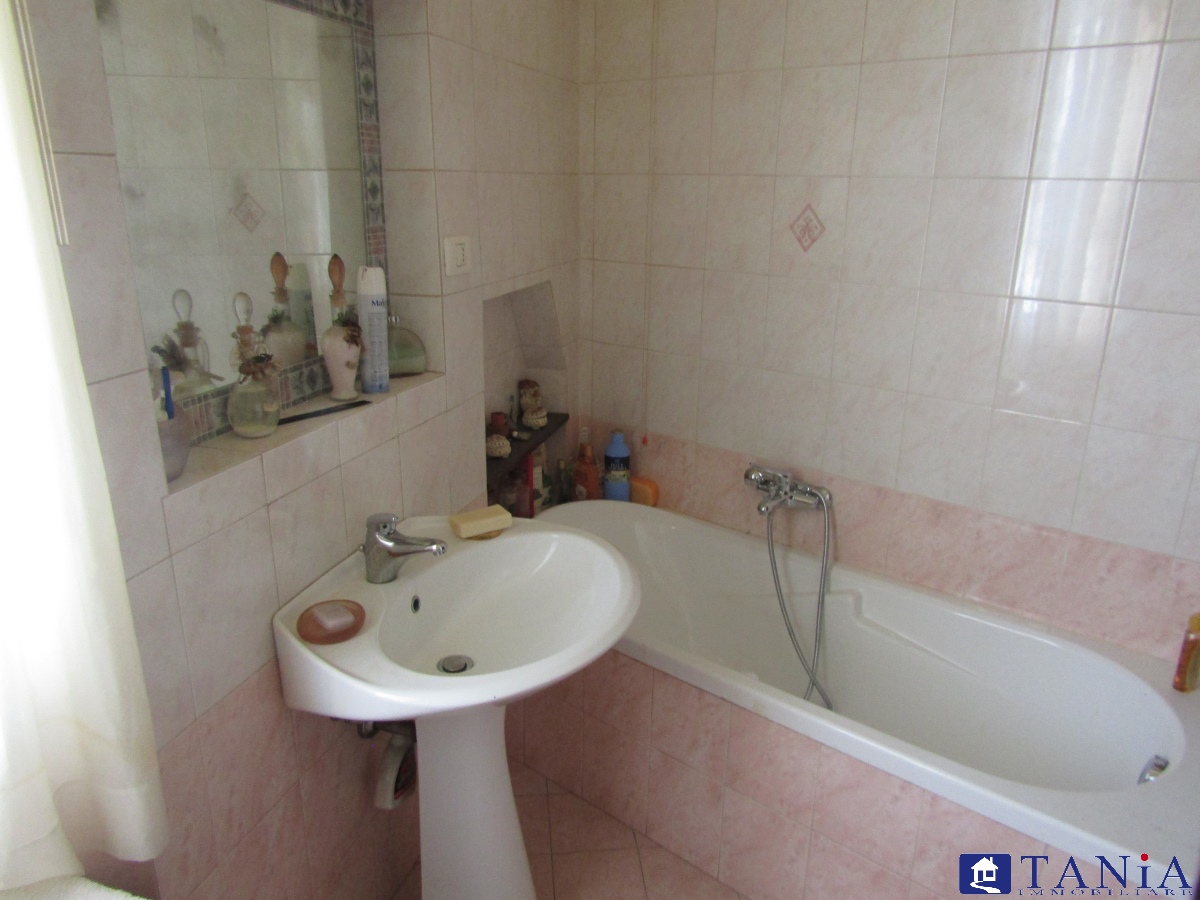 2 Bed, ApartmentFor Sale, Carrara, Toscana 2 Bed, ApartmentFor Sale, Carrara, Toscana