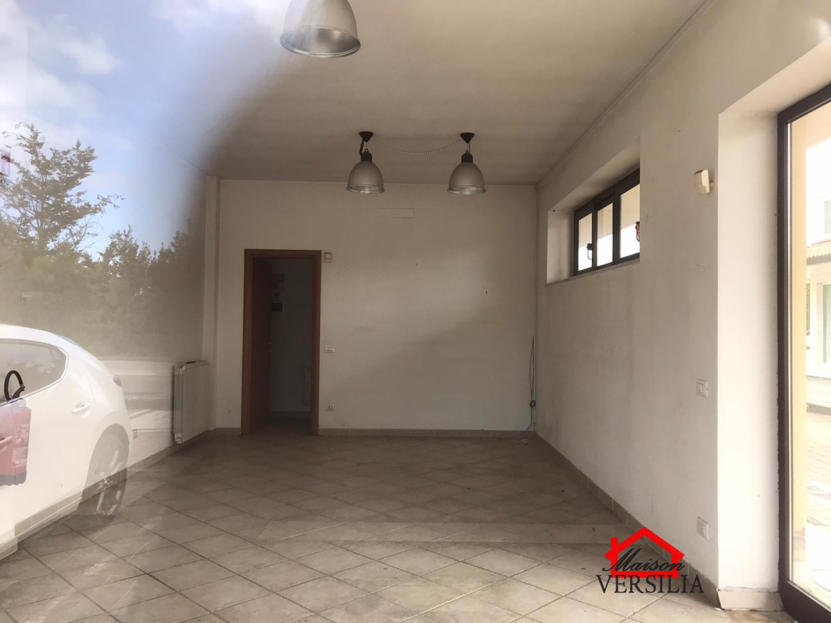 Commercial Property, For Sale