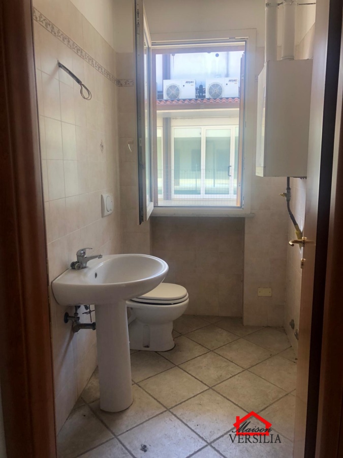 Commercial Property, For Sale