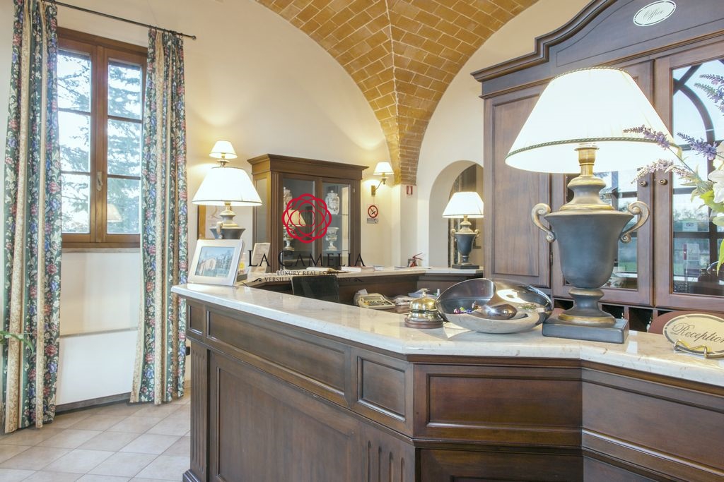 10 Bed, HouseFor Sale, Capannoli, Pisa, Toscana 10 Bed, HouseFor Sale, Capannoli, Pisa, Toscana