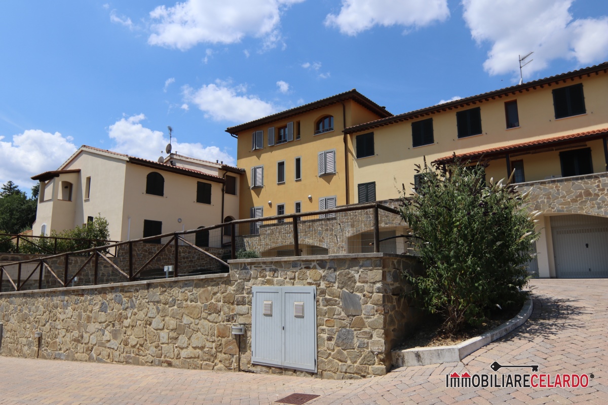 3 Bed, ApartmentFor Sale, Siena, Siena, Toscana 3 Bed, ApartmentFor Sale, Siena, Siena, Toscana