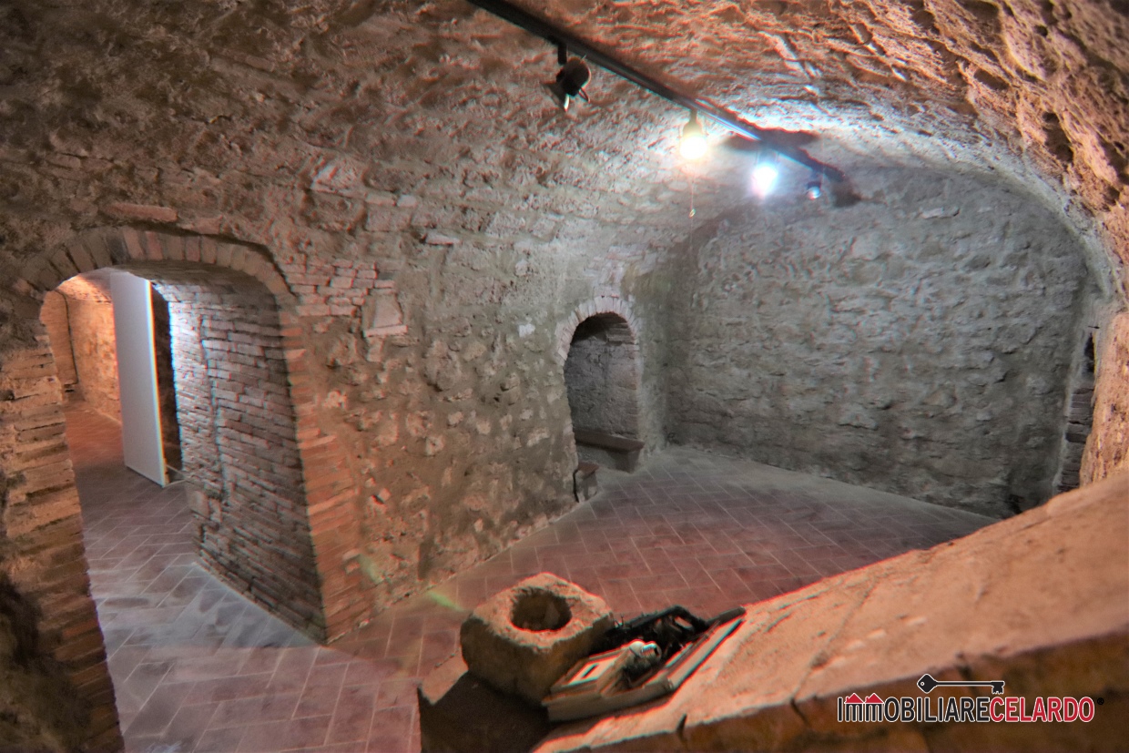 Commercial Property, For Sale Commercial Property, For Sale