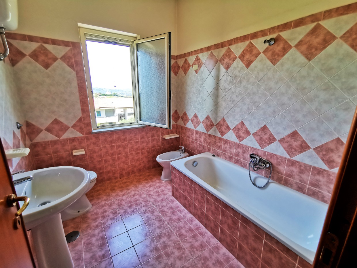 Commercial Property, For Sale