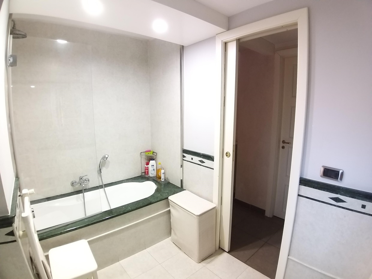 4 Bed, ApartmentFor Sale, Napoli, Campania