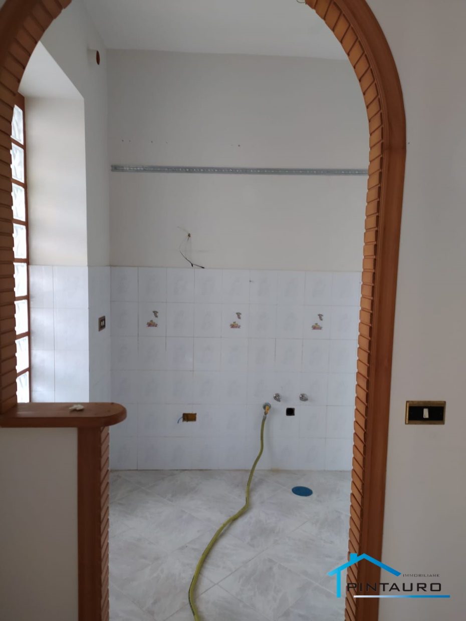 6 Bed, HouseFor Sale, Acerra, Napoli, Campania