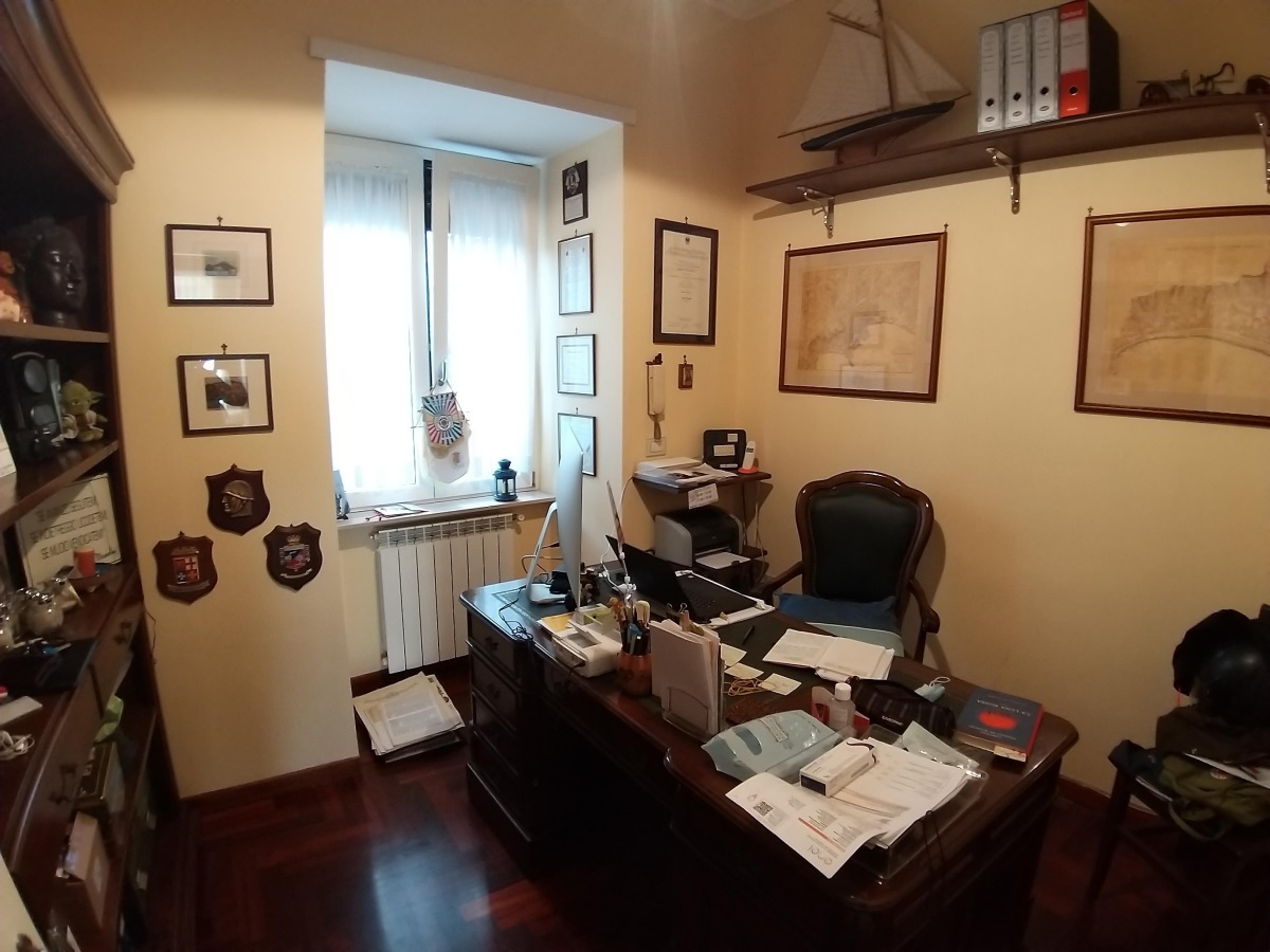 3 Bed, ApartmentFor Sale, Napoli, Campania