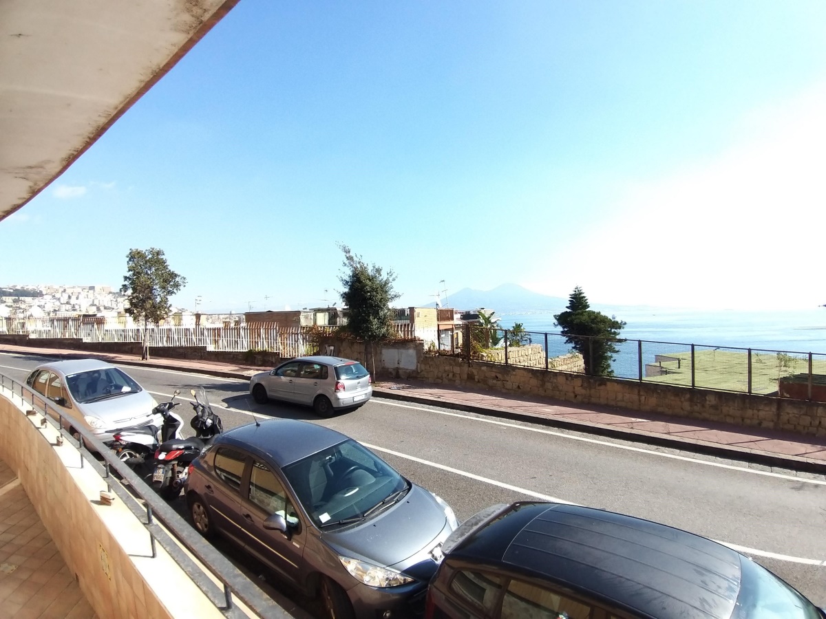 3 Bed, ApartmentFor Sale, Napoli, Campania