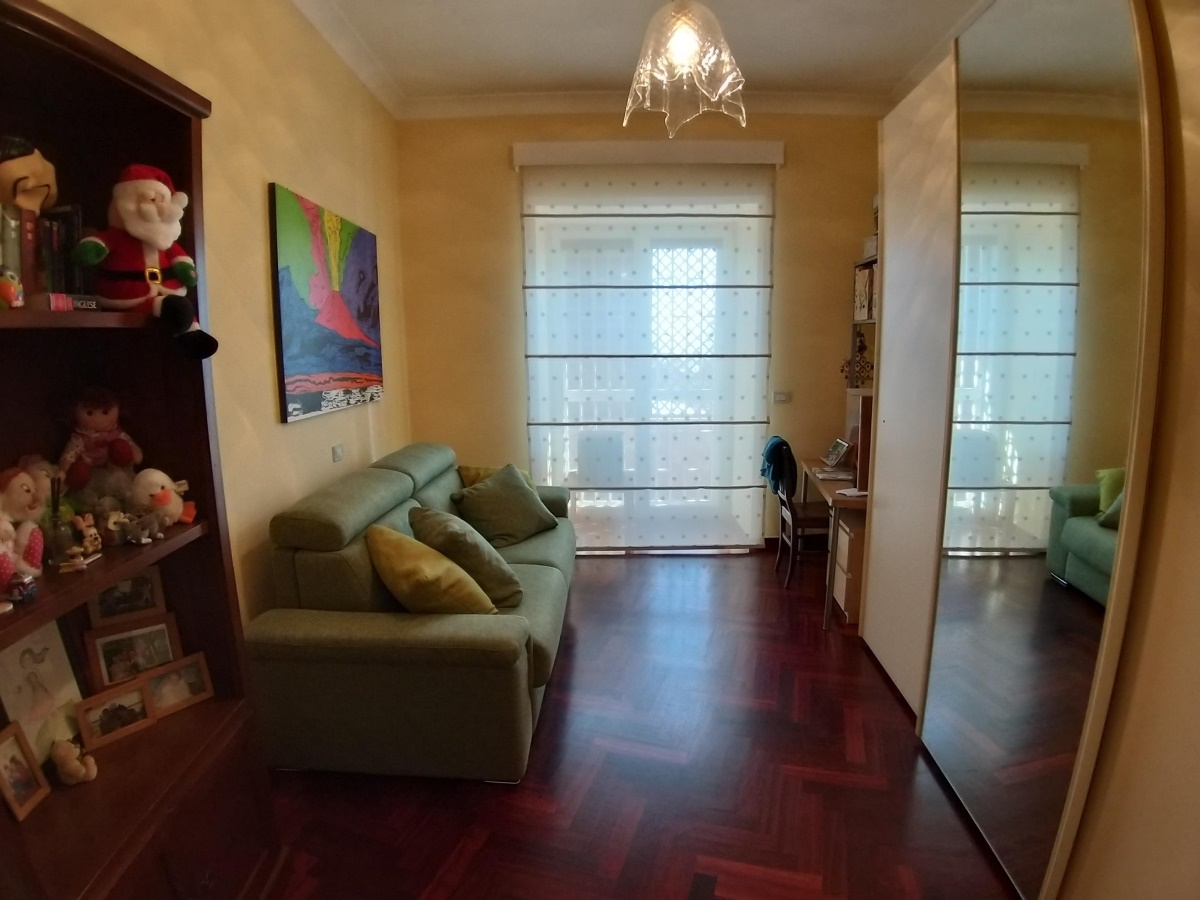 3 Bed, ApartmentFor Sale, Napoli, Campania