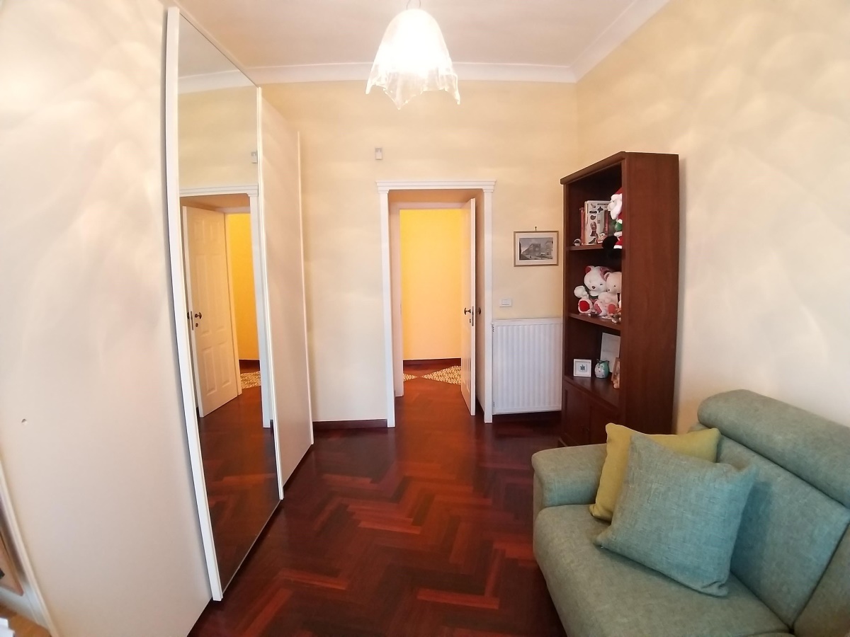 3 Bed, ApartmentFor Sale, Napoli, Campania