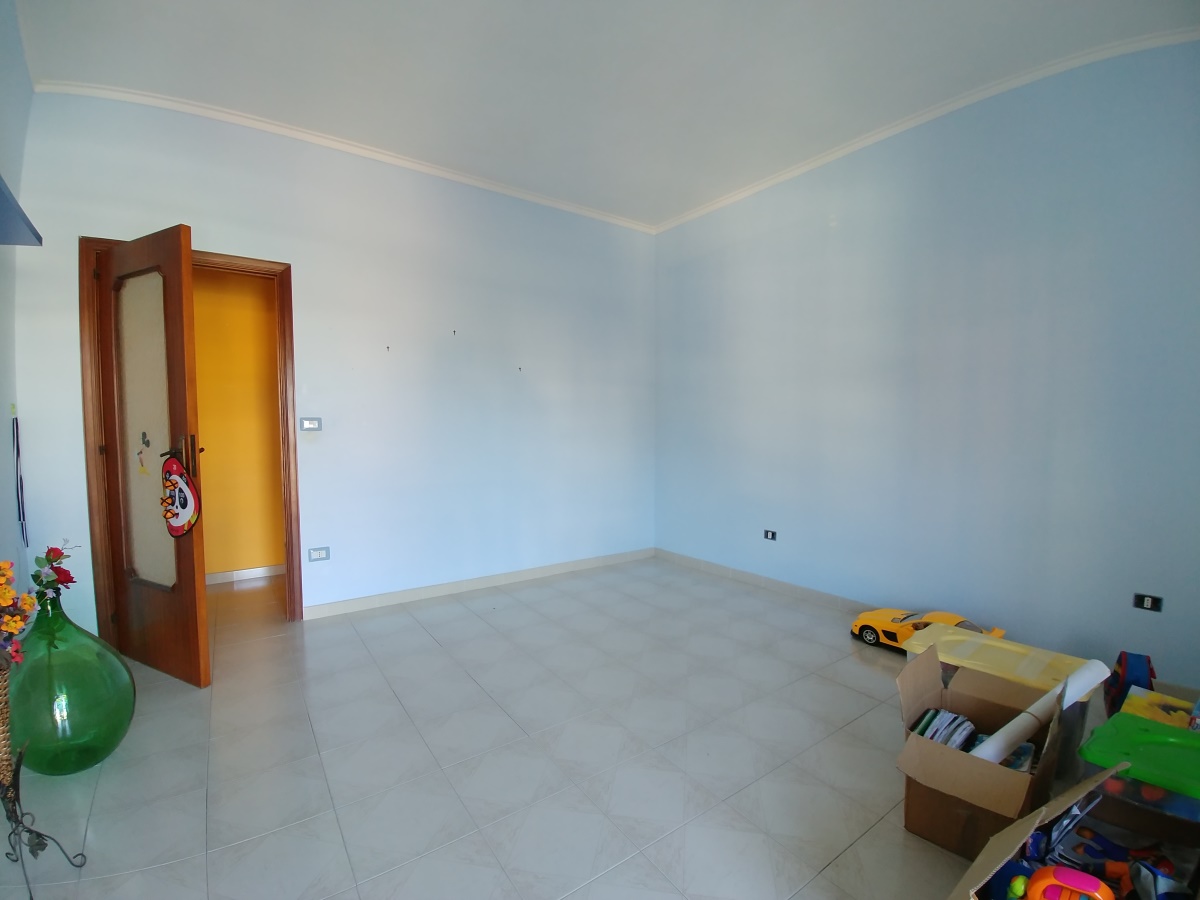 3 Bed, ApartmentFor Sale, Pozzuoli, Napoli, Campania