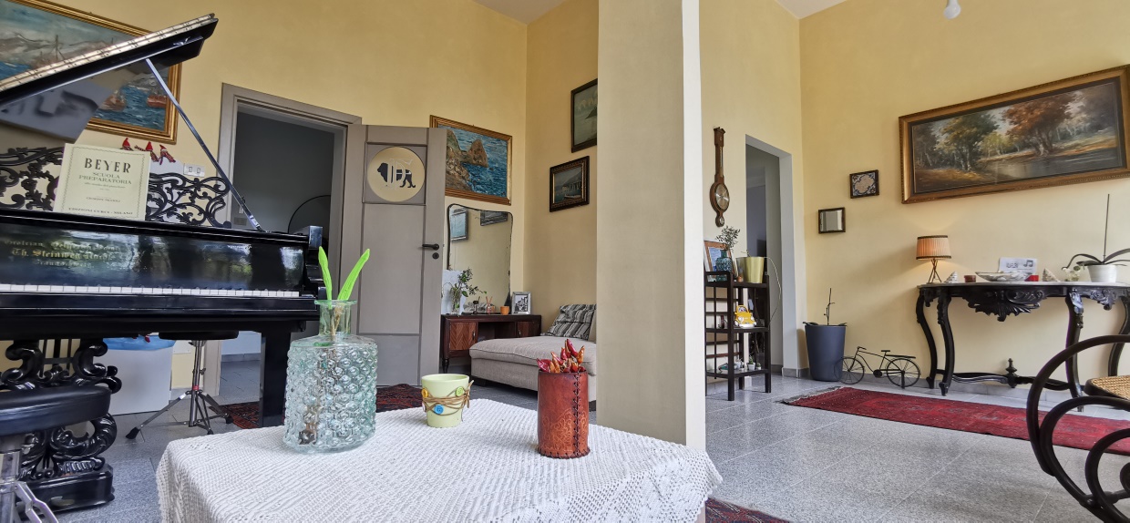 6 Bed, ApartmentFor Sale, Napoli, Campania