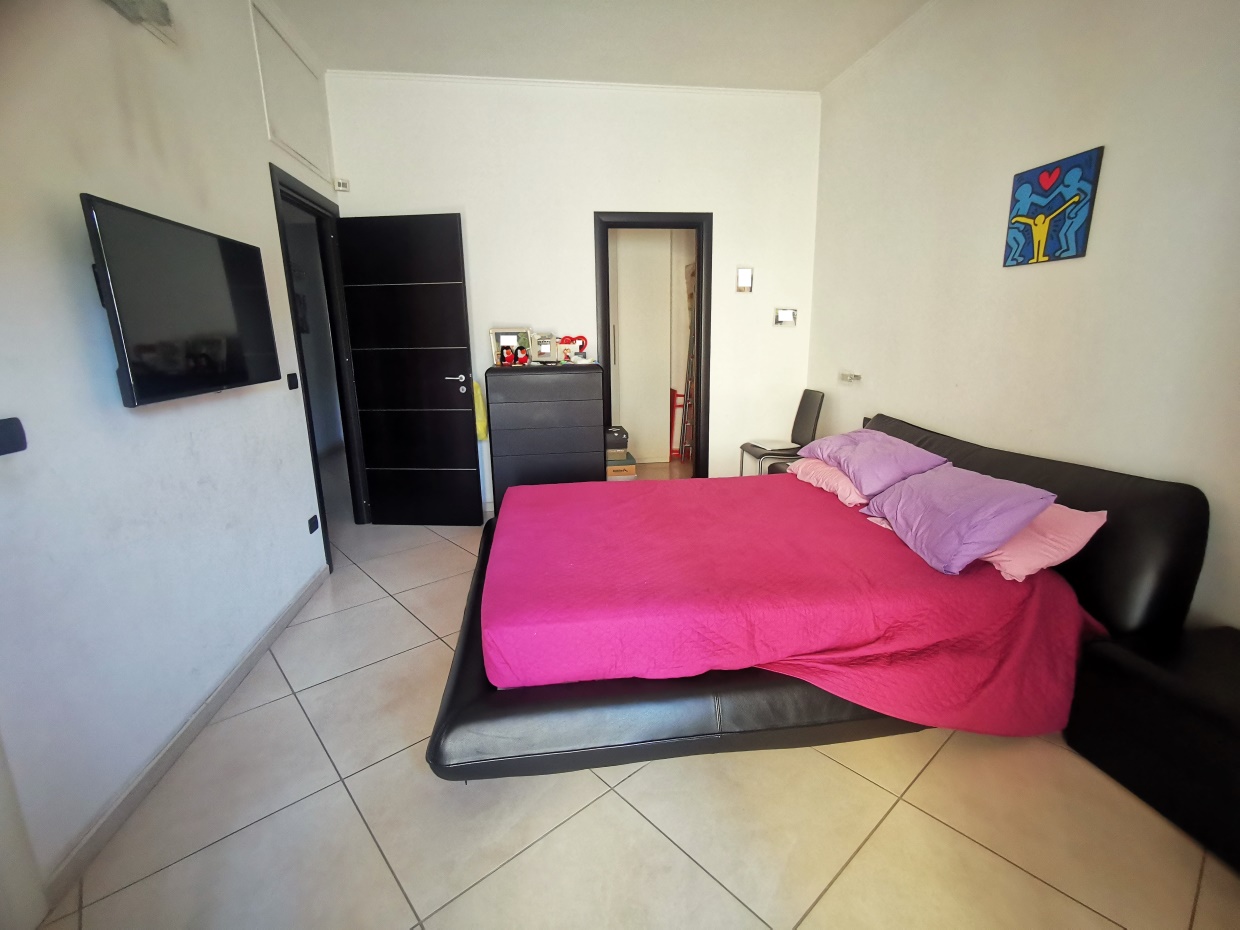 2 Bed, ApartmentFor Sale, Napoli, Campania