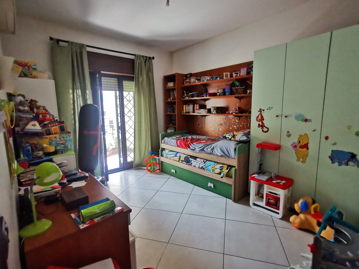 2 Bed, ApartmentFor Sale, Napoli, Campania