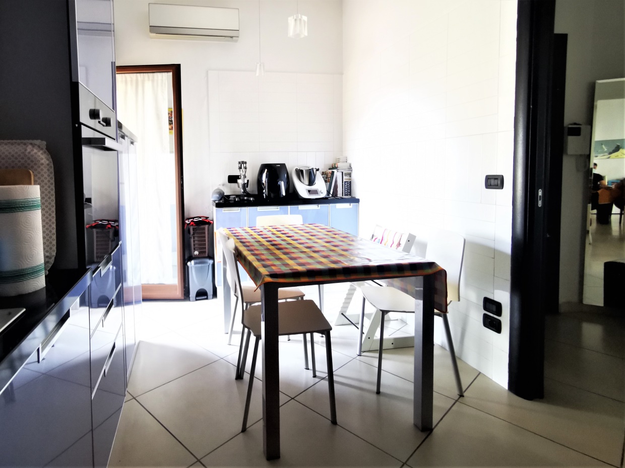 2 Bed, ApartmentFor Sale, Napoli, Campania