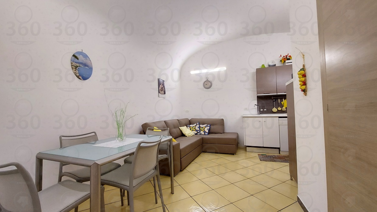 1 Bed, ApartmentFor Sale, Napoli, Campania