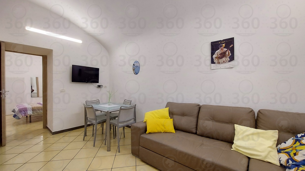 1 Bed, ApartmentFor Sale, Napoli, Campania