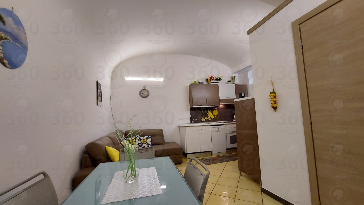 1 Bed, ApartmentFor Sale, Napoli, Campania