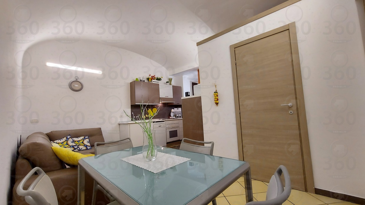 1 Bed, ApartmentFor Sale, Napoli, Campania