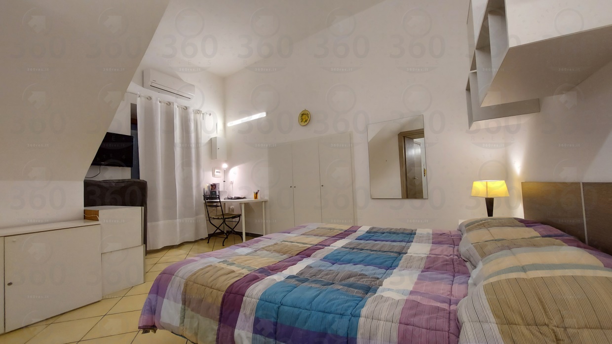 1 Bed, ApartmentFor Sale, Napoli, Campania